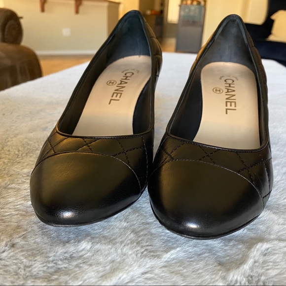 Chanel Quilted Heels - Picture 6 of 8